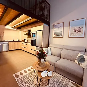 La Mediterranea - Housevanlive Apartment