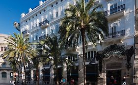 One Shot Palacio Reina Victoria 04 Valencia Exterior photo