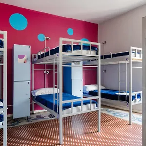 Feetup Backpackers Hostel