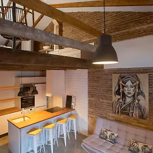 Cozy Loft Style In El Cabanyal * Valencia