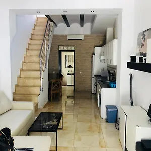 Сasa de vacaciones Zona Feliz 83 *