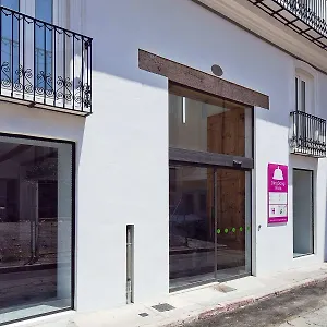 Dingdong Nuns 2* Valencia
