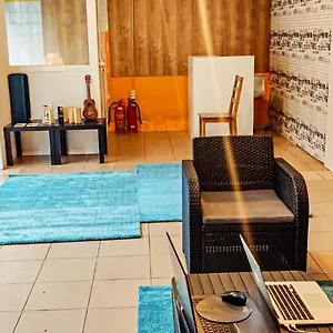Casa Valenciana Hostel