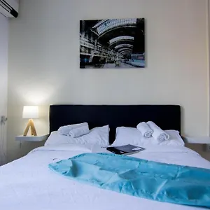 - El Magnanimo Bed & Breakfast *