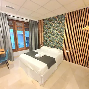 Hostel Plaza Resest