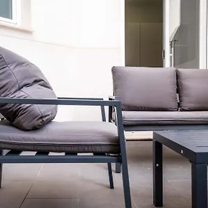 Beautiful With Private Terrace Apartment *
