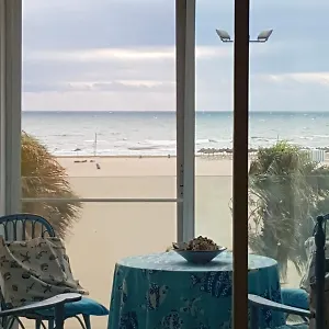 Marbet Family Beach 4 Pax