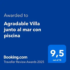 Villa Agradable Junto Al Mar Con Piscina Sagunto