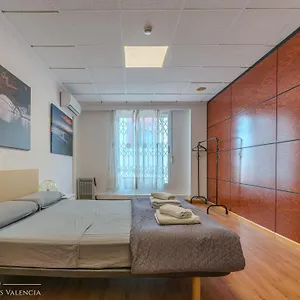 Suites Rooms Valencia Casa de hóspedes 2*
