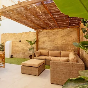 Portrait Boutique Apartment *