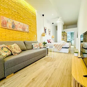 Apartment Dorado Cabanyal - Luxury Beachside Charm *