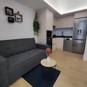 Rio Turia Jirafa Apartment Valencia